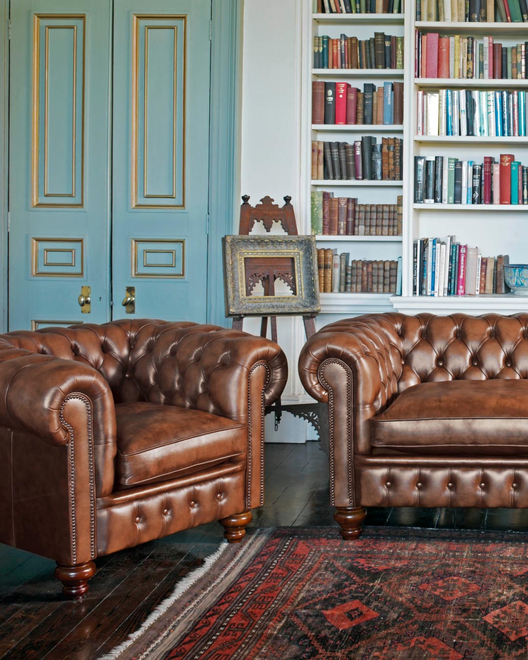 Cromwell hand-coloured leather Chesterfield chair