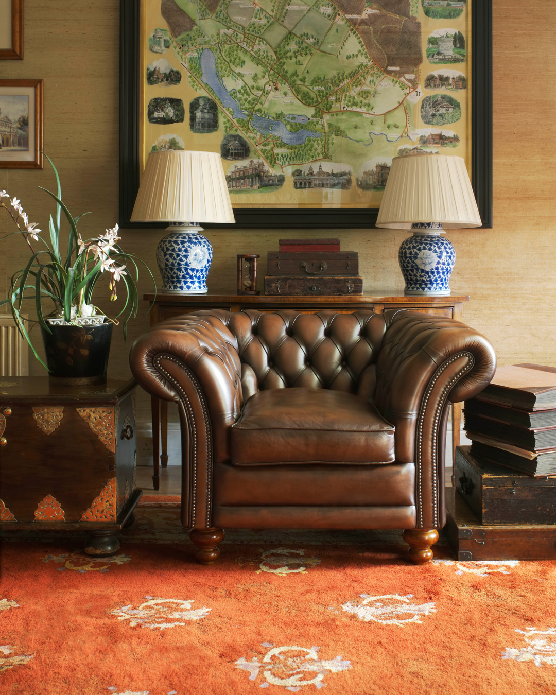 Kingston antiqued leather Chesterfield chair