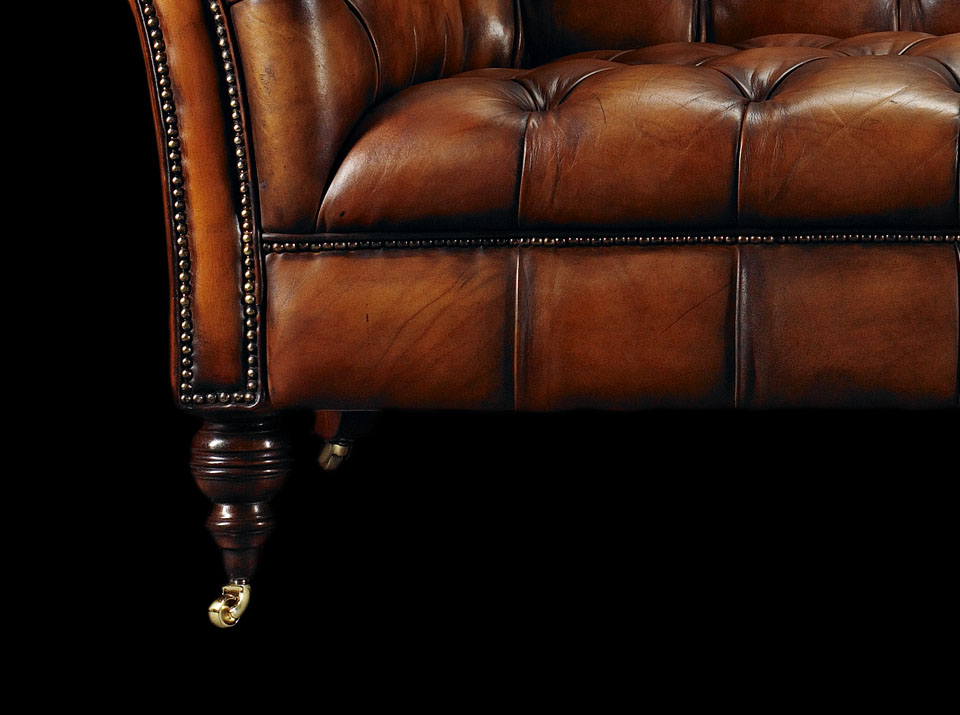 Philip Stanhope Hand Coloured Chesterfield-Sofa