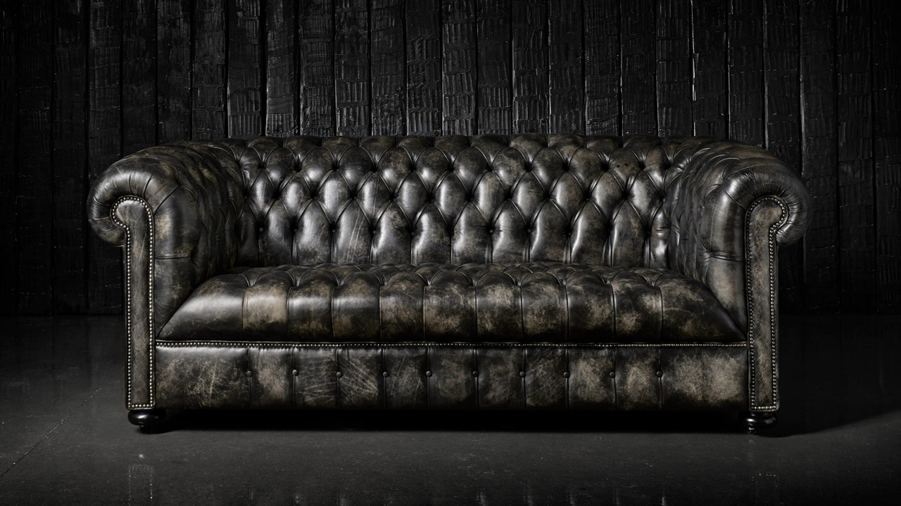 william Blake Buttoned Seat Leather chesterfield sofa