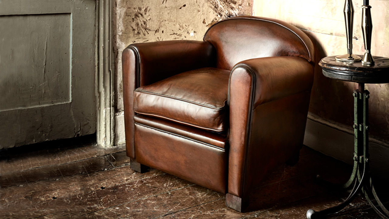 Button Leather Art Deco Chair