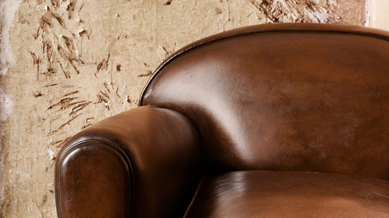 Button Leather Art Deco Chair