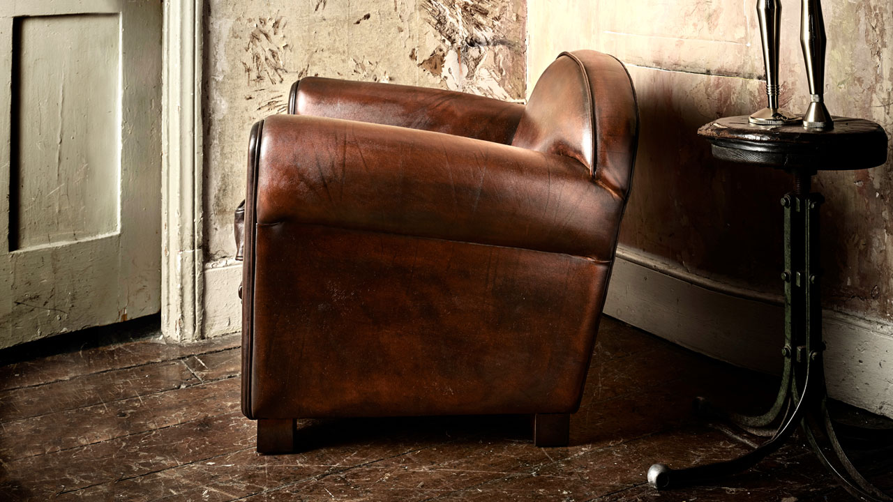 Button Leather Art Deco Chair
