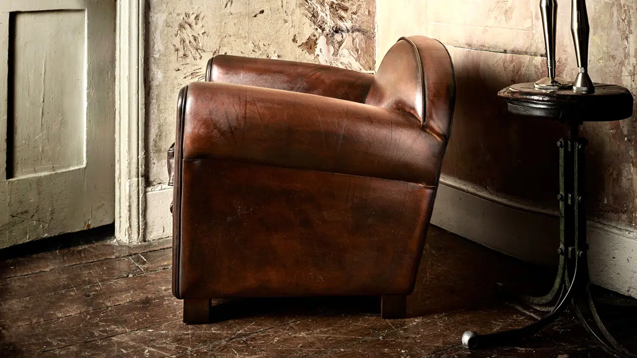 Fauteuil Art déco en cuir Button