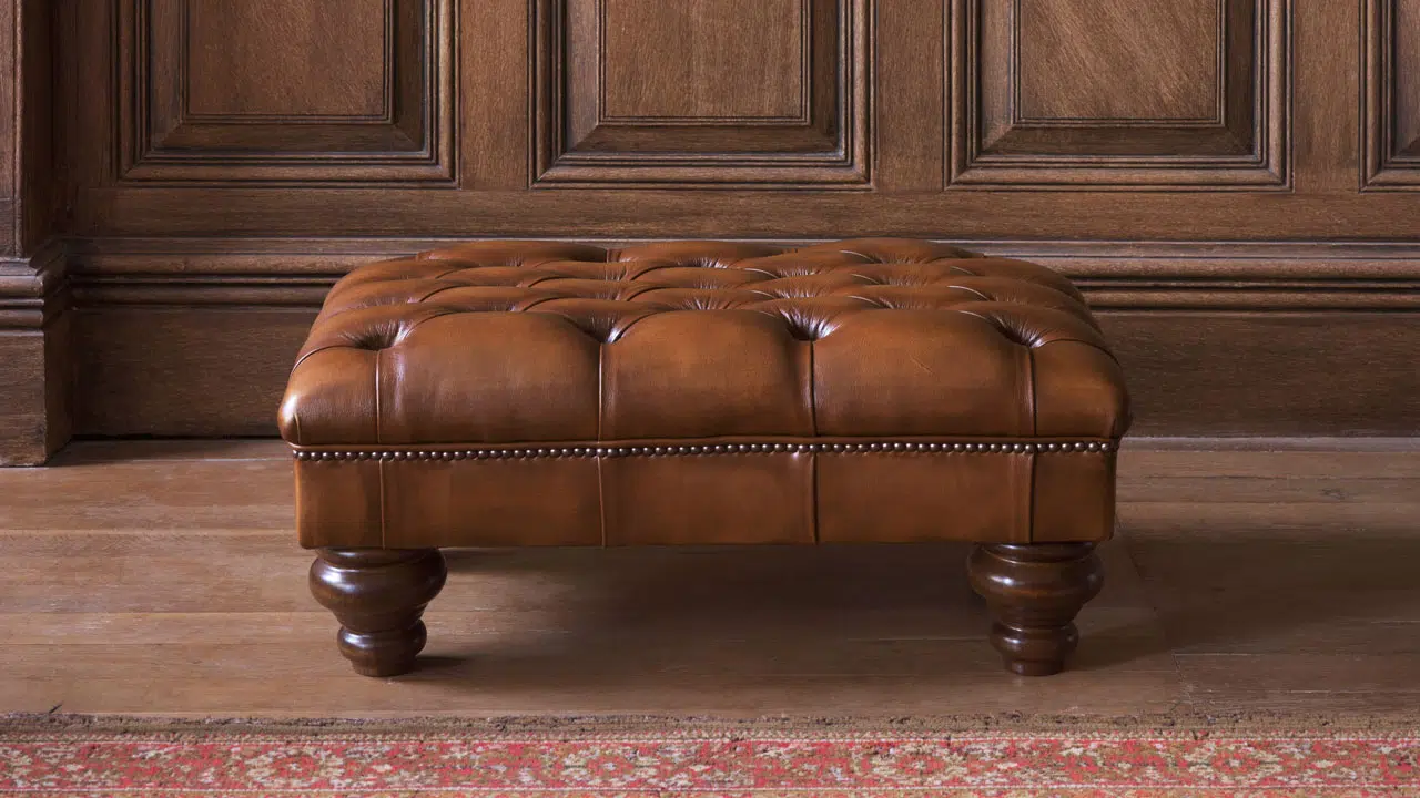Cromwell Chesterfield-Fußhocker