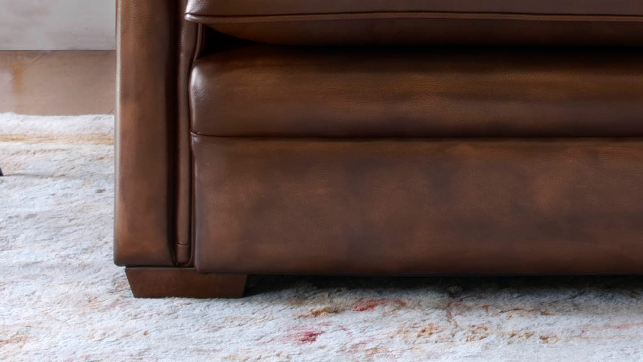 Carmen Classic Leather Sofa