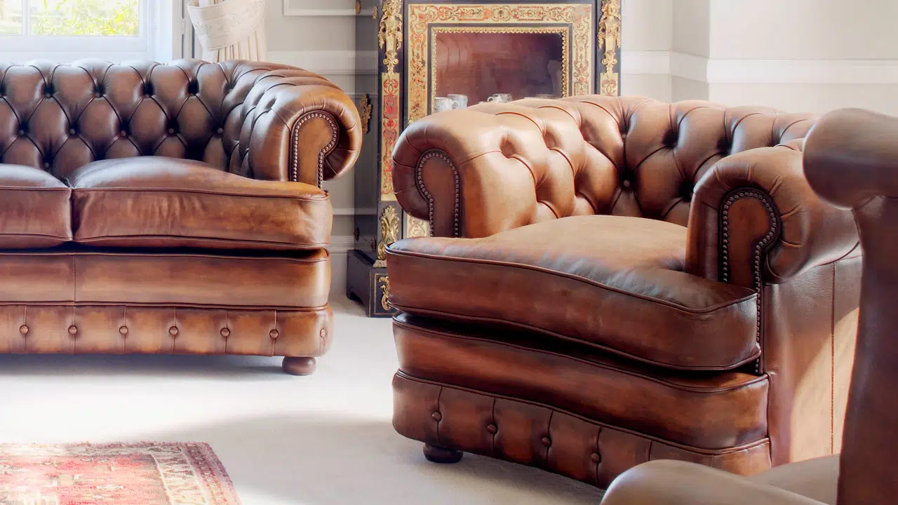 Canapé Chesterfield en cuir Edward