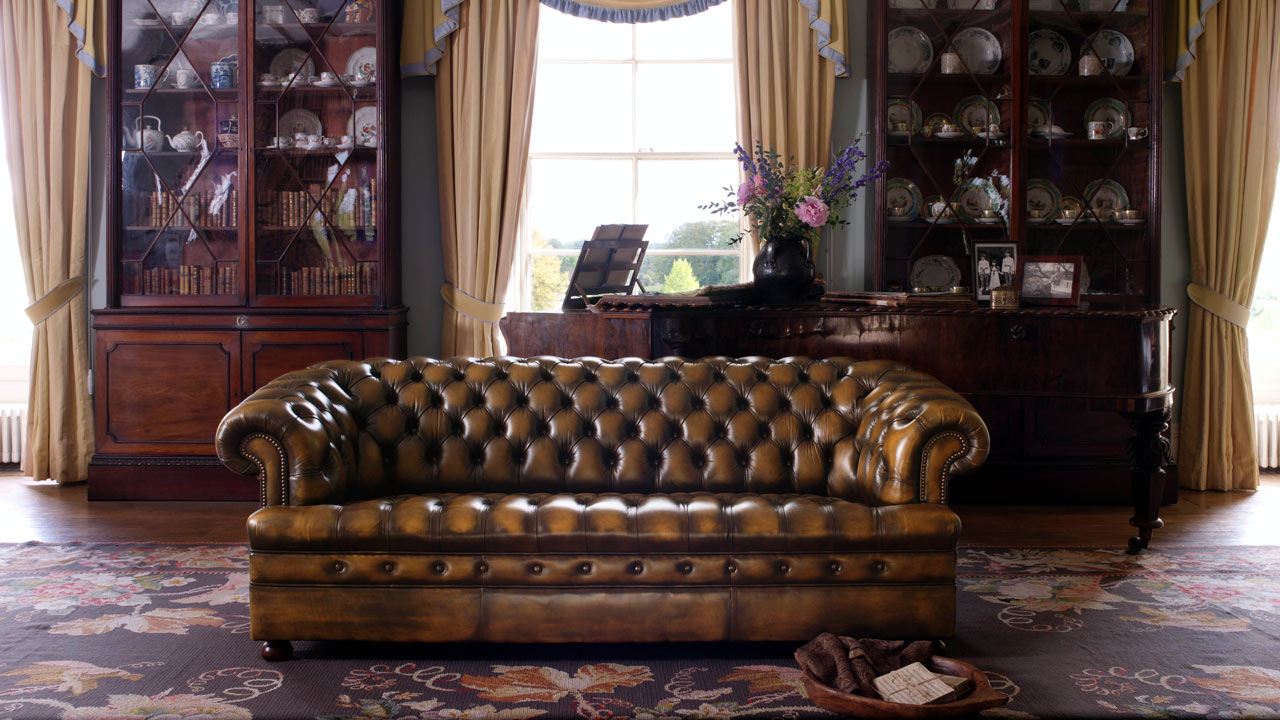 Thomas Leather Chesterfield Sofa