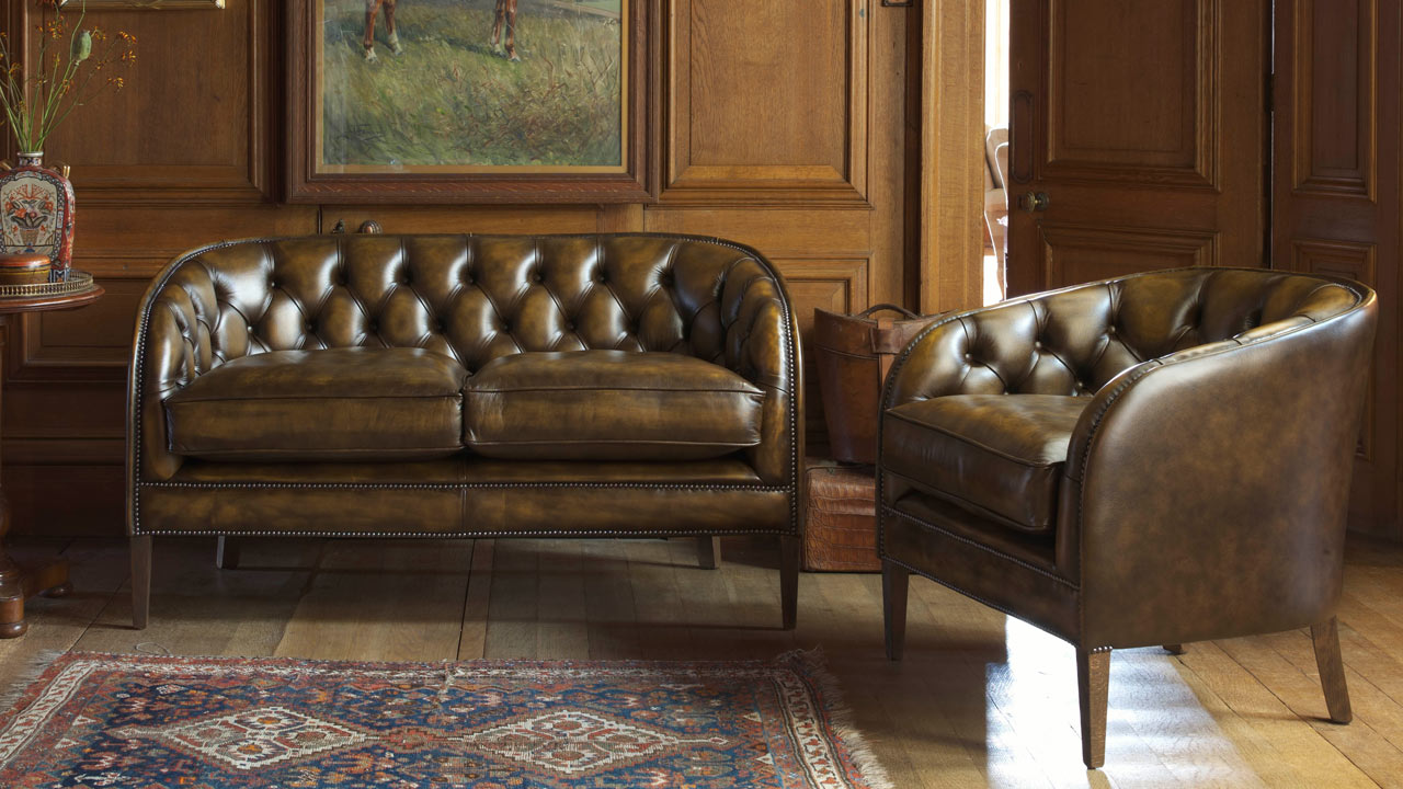 Tobial Leather Chesterfield Sofa set