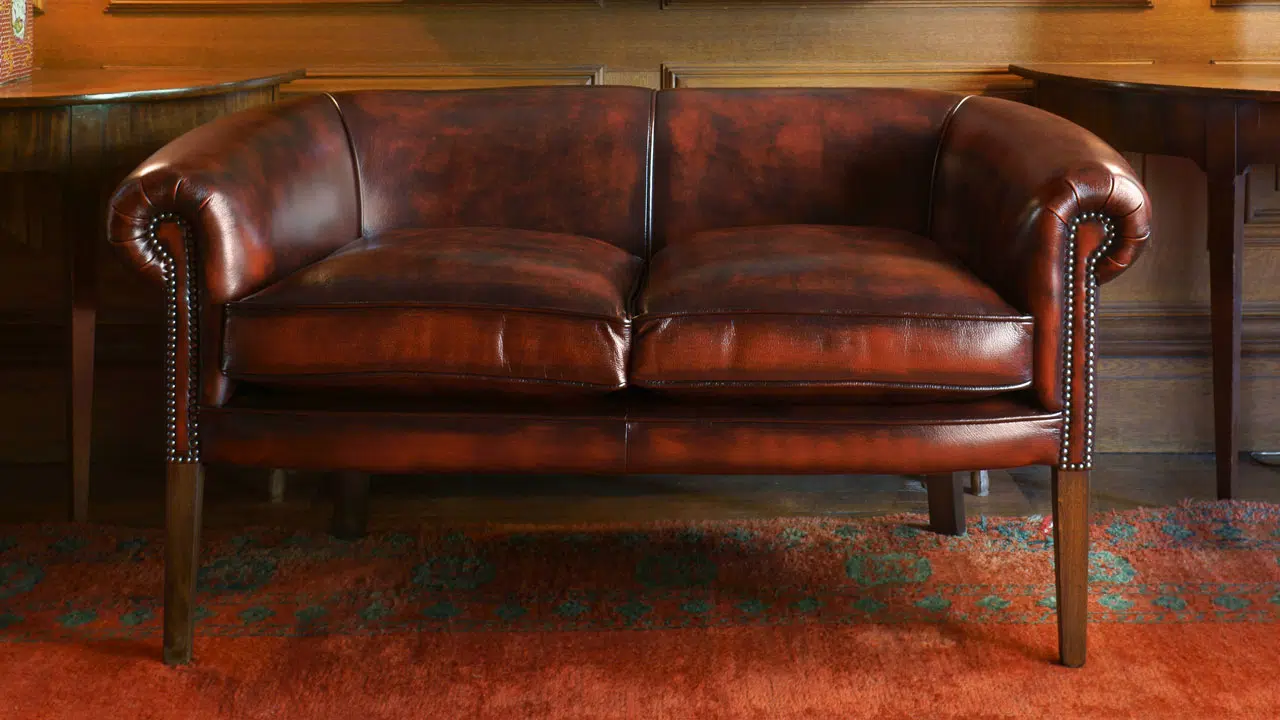 Victoria Classic Leather Sofa