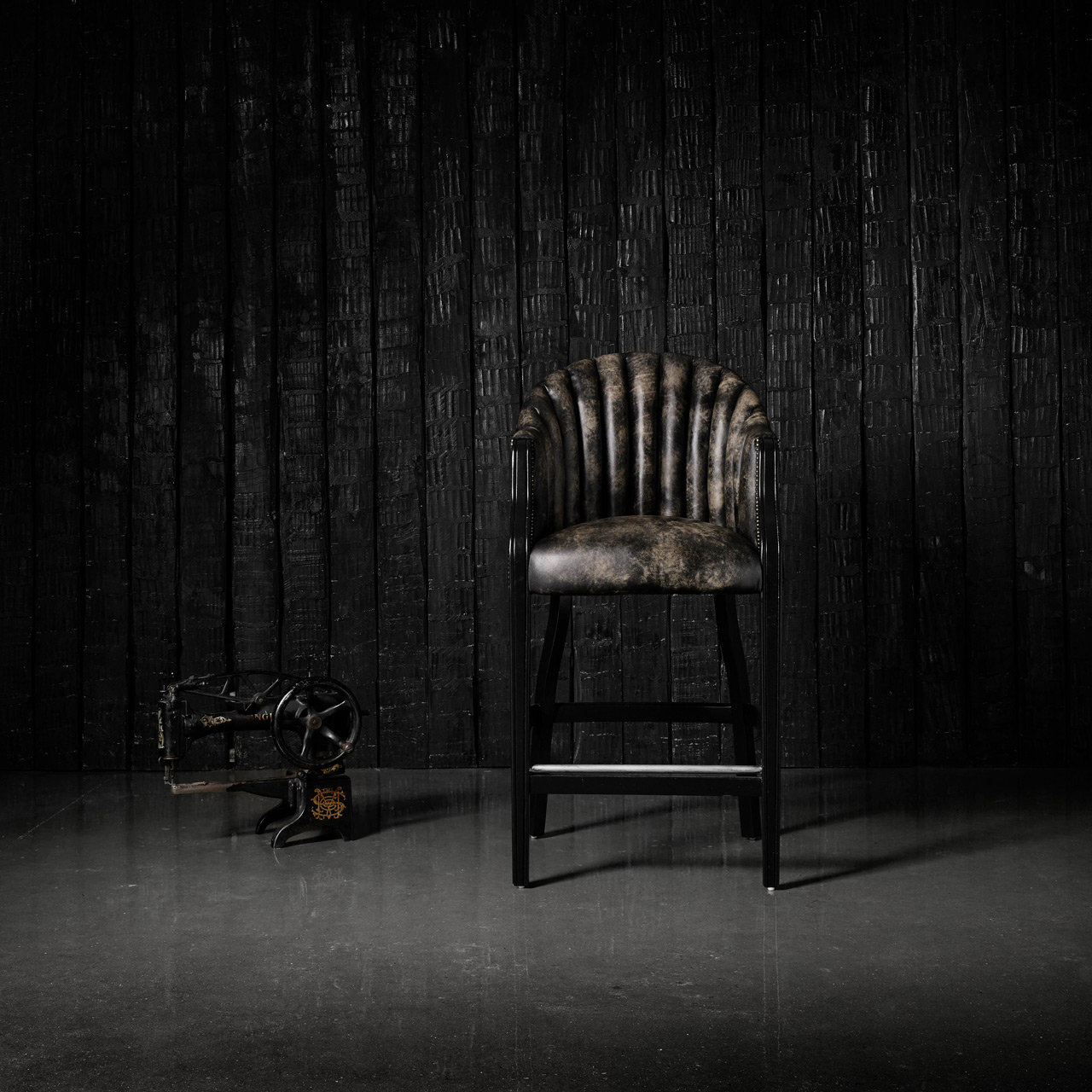 Black Belvedere leather barstool