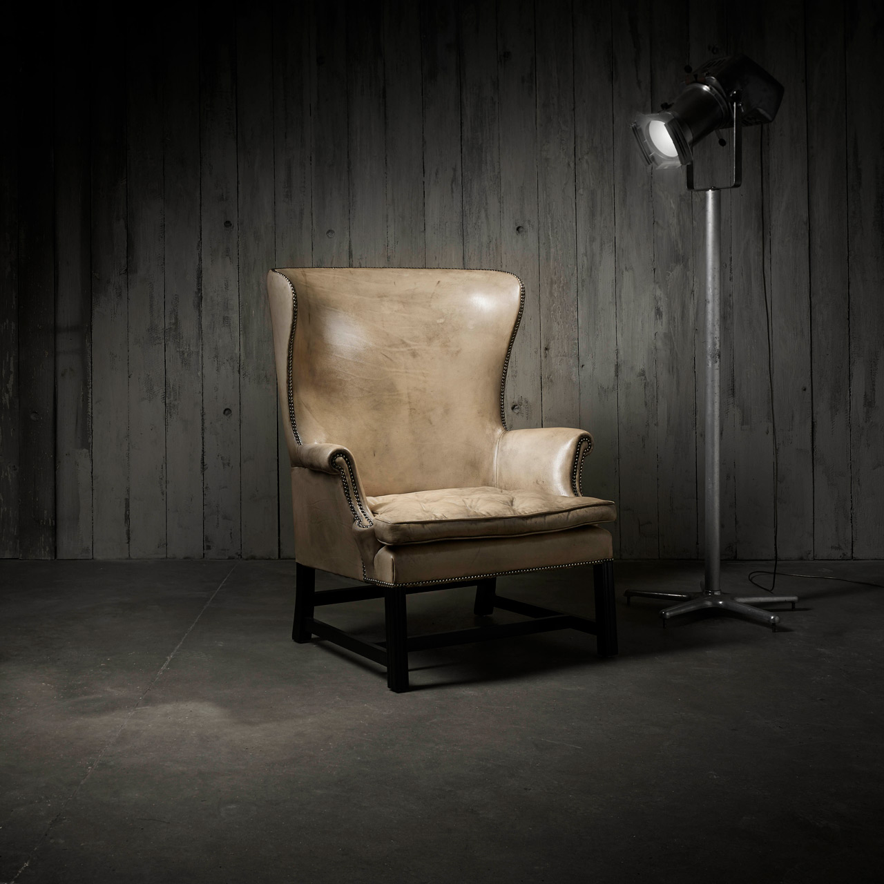 Georgian curved real leather wingback chair handmade winged back chair