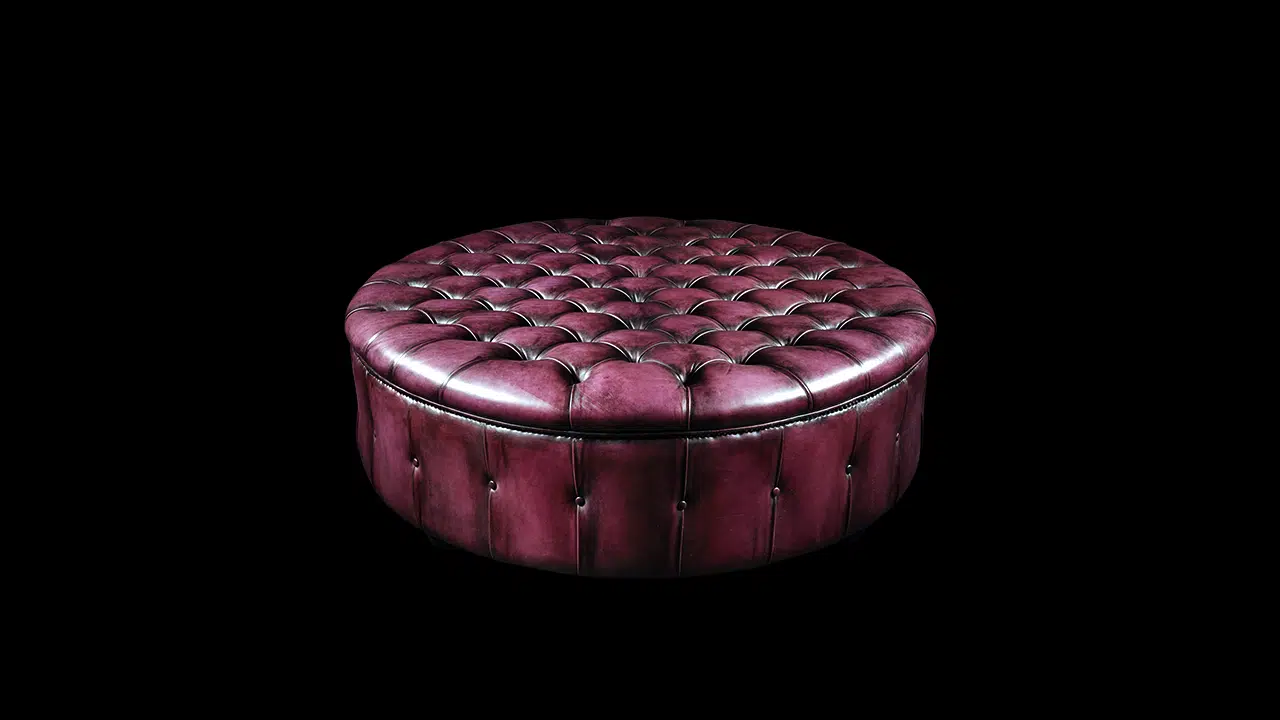 Otomana Chesterfield William Blake, hecha a mano en Inglaterra, diseño británico, cuero de plena flor