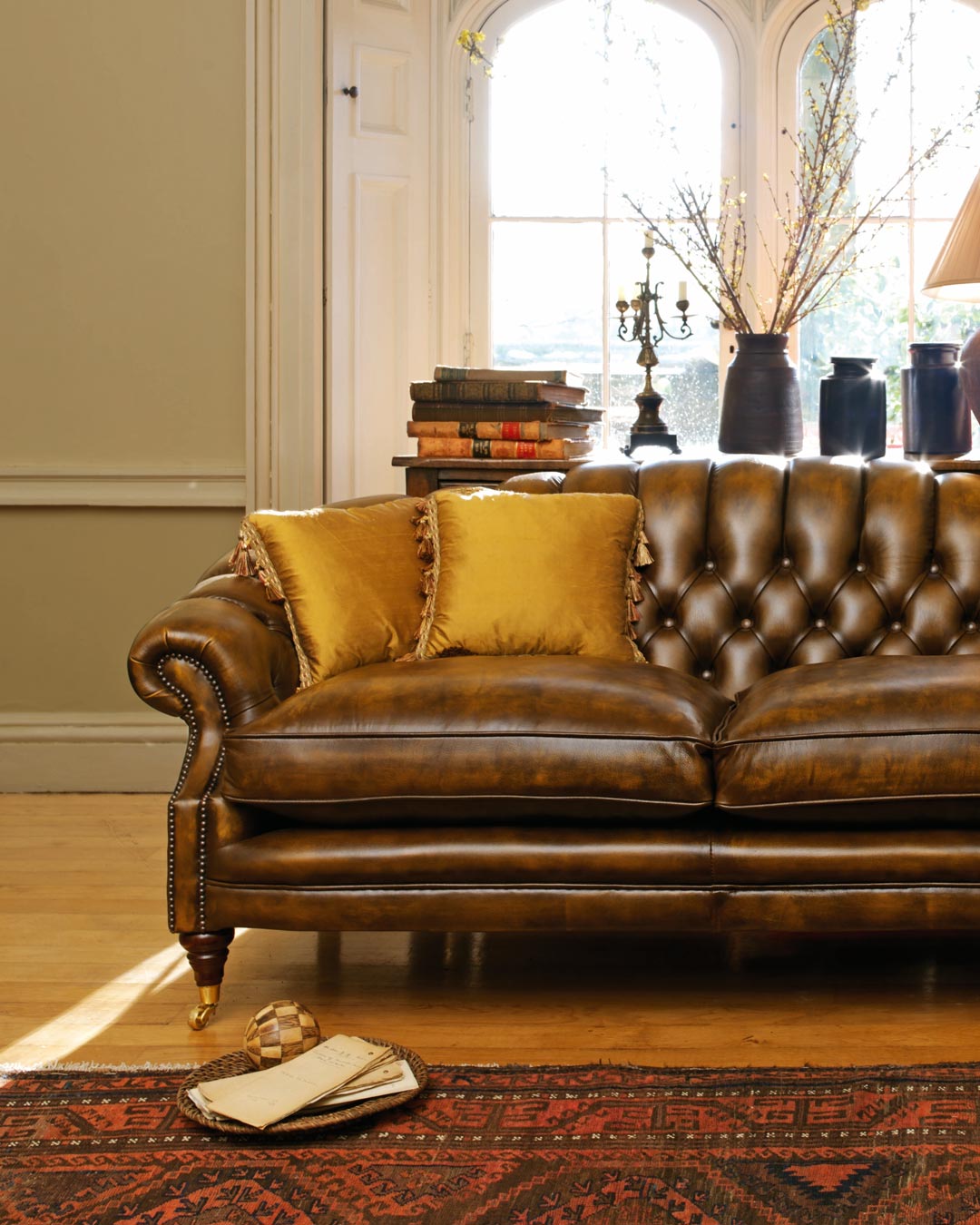 Bradwell antiqued leather Chesterfield sofa