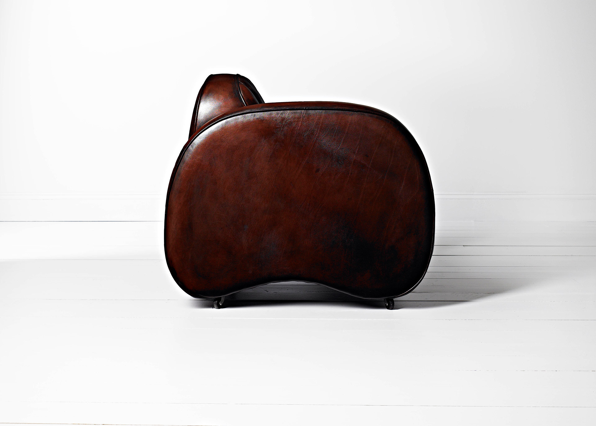 Mustang hand-coloured leather sofa