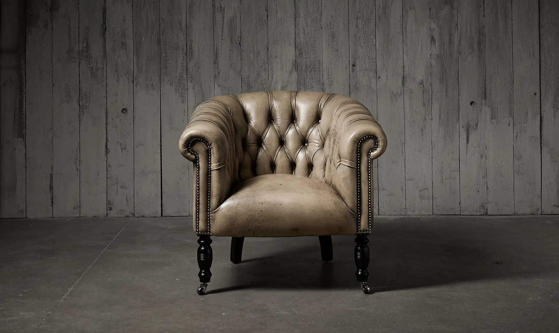 Mustang hand-coloured leather sofa